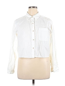 Universal Thread Long Sleeve Button-Down Shirt (view 1)