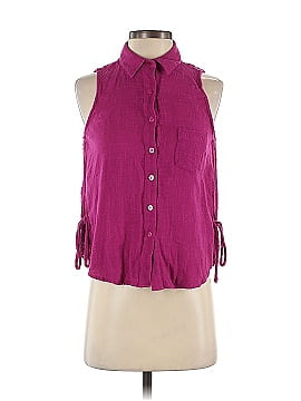 Universal Thread Sleeveless Button-Down Shirt (view 1)