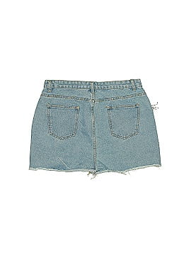 PrettyLittleThing Denim Shorts (view 2)