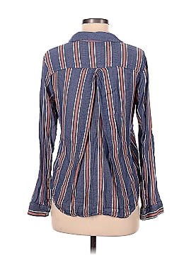 Universal Thread Long Sleeve Button-Down Shirt (view 2)