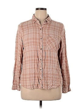 Universal Thread Long Sleeve Button-Down Shirt (view 1)