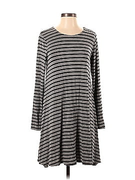 Old Navy Casual Dress (view 1)