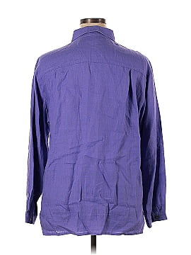 Chico's Design Long Sleeve Button-Down Shirt (view 2)