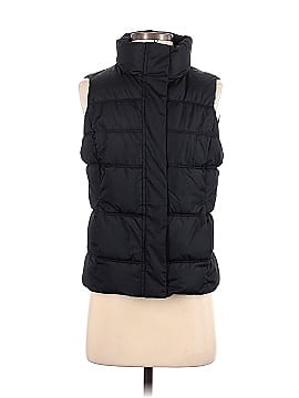 Gap Outlet Vest (view 1)