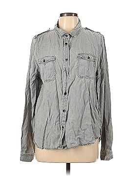 Universal Thread Long Sleeve Button-Down Shirt (view 1)