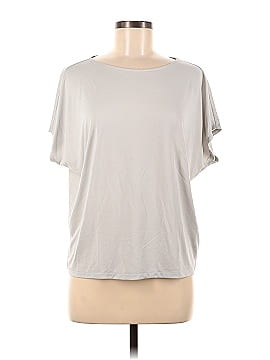 Uniqlo Short Sleeve T-Shirt (view 1)