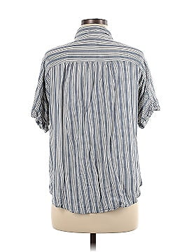 Universal Thread Short Sleeve Button-Down Shirt (view 2)