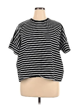 Uniqlo Short Sleeve T-Shirt (view 1)