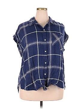 True Craft Short Sleeve Button-Down Shirt (view 1)