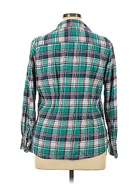 Field & Stream Long Sleeve Button-Down Shirt (view 2)