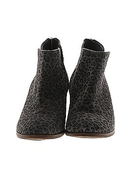 MICHAEL Michael Kors Ankle Boots (view 2)