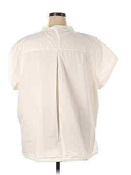 Universal Standard Short Sleeve Button-Down Shirt (view 2)