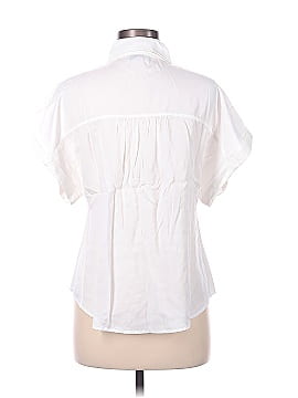 Evereve Short Sleeve Button-Down Shirt (view 2)
