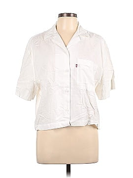Levi's Short Sleeve Button-Down Shirt (view 1)