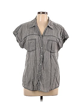 Style Short Sleeve Button-Down Shirt (view 1)