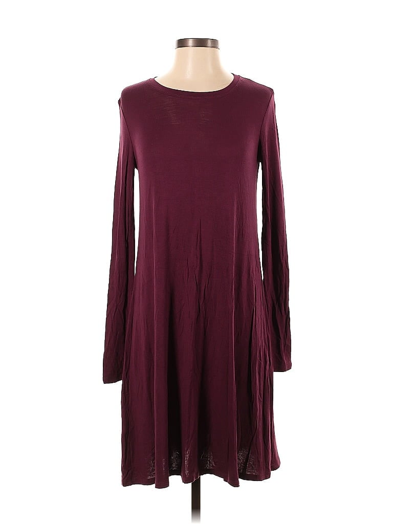 Click to view more detailed imagery on our partner's website Pre-owned Bcbgmaxazria Casual Dress In Burgundy