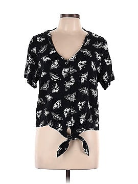 Hot Topic Short Sleeve Blouse (view 1)
