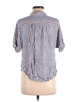 Universal Thread Short Sleeve Button-Down Shirt (view 2)