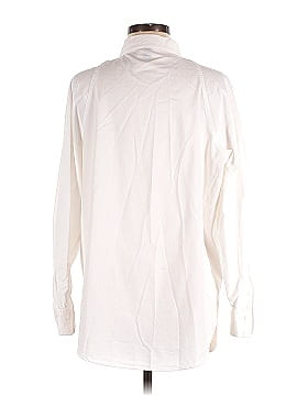 Universal Thread Long Sleeve Button-Down Shirt (view 2)