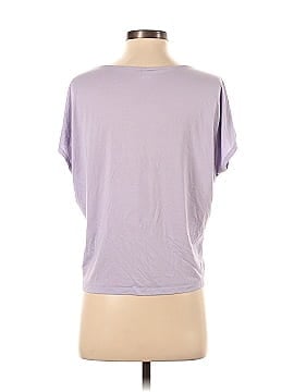 Uniqlo Short Sleeve T-Shirt (view 2)