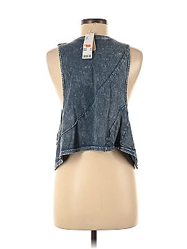 Urban Outfitters Sleeveless T-Shirt (view 2)