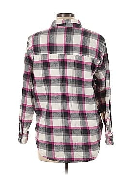 Universal Thread Long Sleeve Button-Down Shirt (view 2)