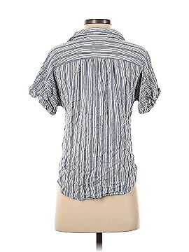 Universal Thread Short Sleeve Button-Down Shirt (view 2)