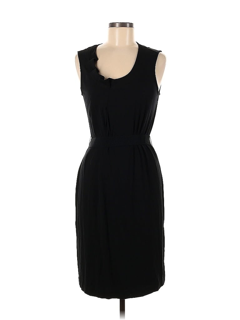 Click to view more detailed imagery on our partner's website Pre-owned Simply Vera Vera Wang Cocktail Dress In Black