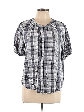 Universal Thread Short Sleeve Button-Down Shirt (view 1)