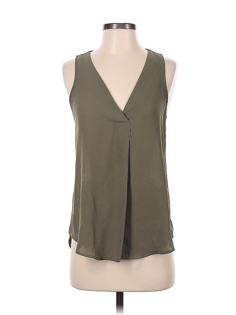 Pre-owned Banana Republic Sleeveless Blouse In Green
