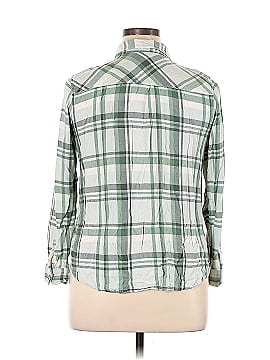 Universal Thread Long Sleeve Button-Down Shirt (view 2)