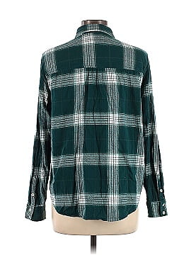 Universal Thread Long Sleeve Button-Down Shirt (view 2)