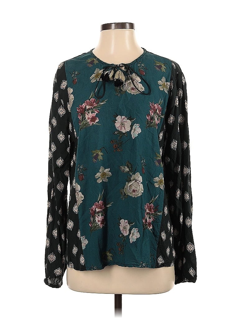 Pre-owned Tolani Long Sleeve Blouse In Blue