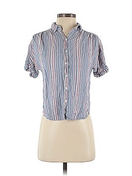 Universal Thread Short Sleeve Button-Down Shirt (view 1)