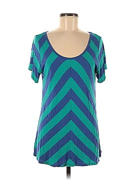 Lularoe Short Sleeve T-Shirt (view 1)