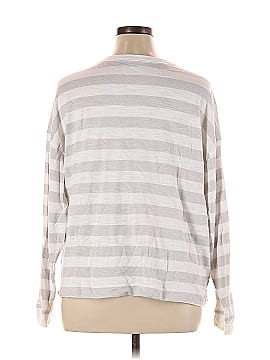 Old Navy Long Sleeve T-Shirt (view 2)