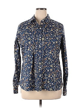 Croft & Barrow Long Sleeve Button-Down Shirt (view 1)