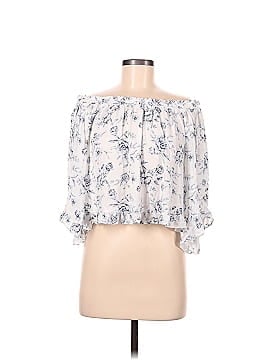 American Eagle Outfitters 3/4 Sleeve Blouse (view 1)