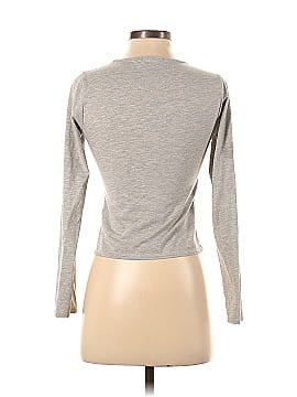 PrettyLittleThing Long Sleeve T-Shirt (view 2)