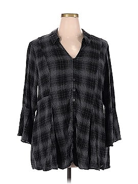 Torrid Long Sleeve Button-Down Shirt (view 1)