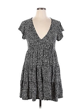 Urban Outfitters Casual Dress (view 1)