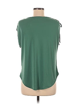 Casual Couture by Green Envelope Short Sleeve Blouse (view 2)