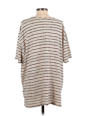 Liz Claiborne Short Sleeve T-Shirt (view 2)