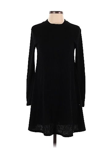 Old Navy Casual Dress (view 1)