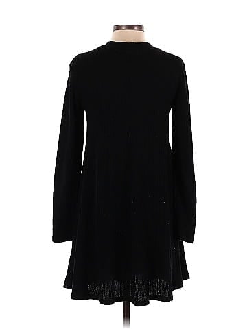 Old Navy Casual Dress (view 2)