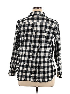 Old Navy Long Sleeve Button-Down Shirt (view 2)