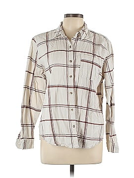 Universal Thread Long Sleeve Button-Down Shirt (view 1)