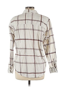 Universal Thread Long Sleeve Button-Down Shirt (view 2)