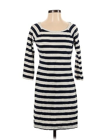 Old Navy Casual Dress (view 1)