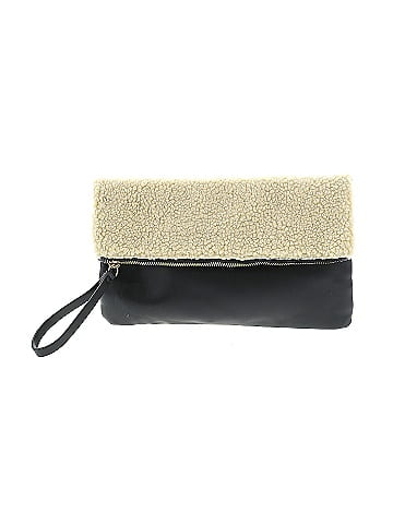 Unbranded Wristlet (view 1)
